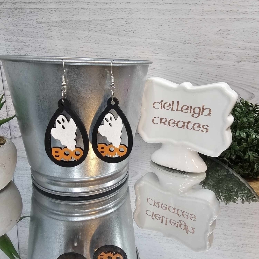 💥4 for $25💥 Halloween Earrings - Boo ghosts